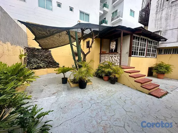 casas - Casa de 3 habitacioens 3 baños 4 parqueos en alqui 2