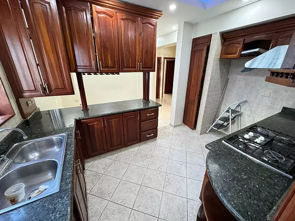 apartamentos - Pent-house en Venta
EL MILLÓN
RD$12,500,000.00
Mantenimiento: RD$7,500.00

 8