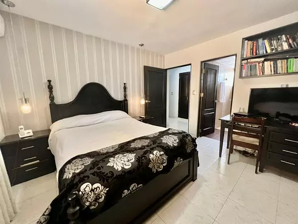 apartamentos - Vendo hermoso apartamento en la Urb. RENACIMIENTO 
115 mts2
2 Habitaciones
2 bañ 5