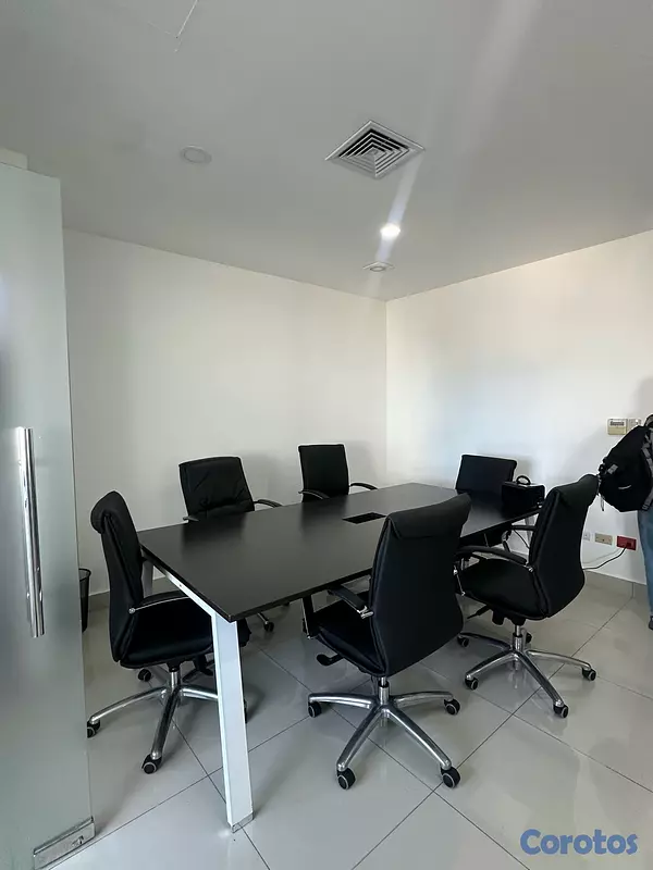 oficinas y locales comerciales - Local en Alquiler - 114mts - 2 Parqueos - Bella Vista - Piso Alto 4