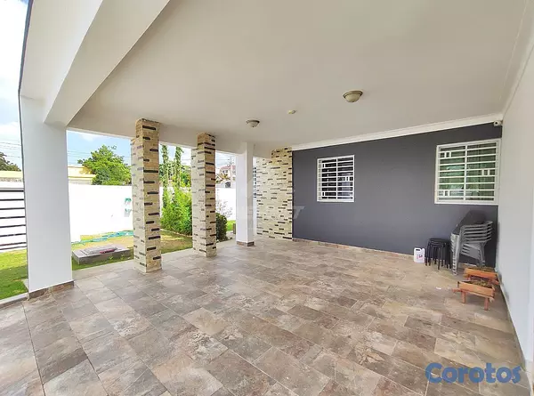 casas - CASA CON PATIO PROYECTO CERRADO EMPORIUM DORADO SA 6
