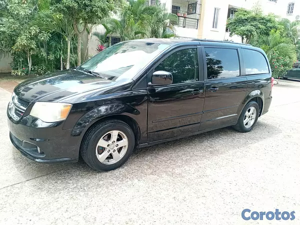 jeepetas y camionetas - DODGE cARAVAN 2012 SXT 3