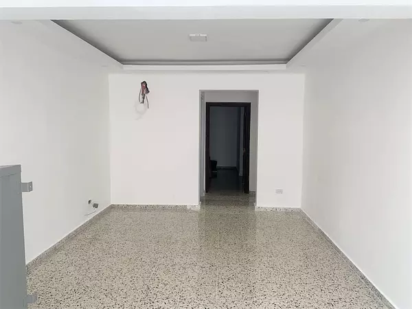 oficinas y locales comerciales - Local en primer nivel bella vista  5