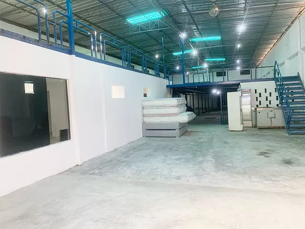 oficinas y locales comerciales - De oportunidad nave en alquiler 9