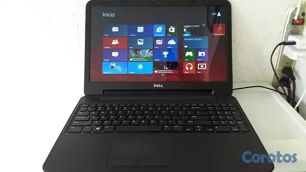 computadoras y laptops - Dell 17.3 Pulg Core i3 Ram 8gb Disco 256gb 1