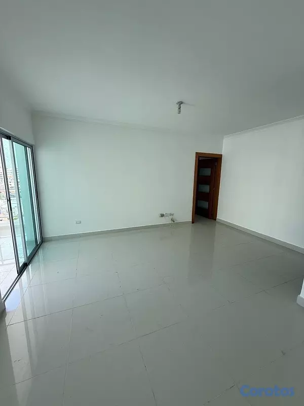 apartamentos - alquiló piso 8 bella vista sur tres habitaciones 2.5 baños dos parqueos balcón 6
