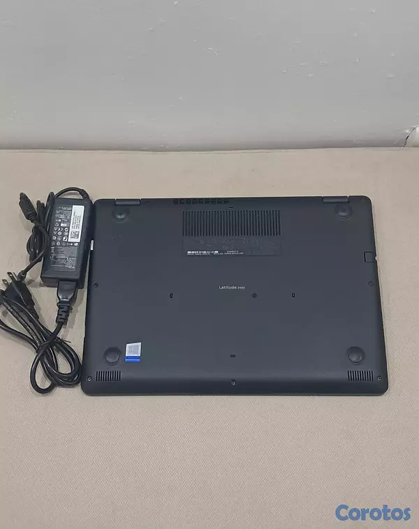 computadoras y laptops - Laptop Dell Inspiron i3 14" 3490 8GB DDR4 512GB HD 2