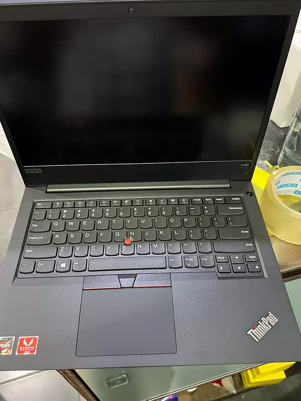 computadoras y laptops - Lenovo ThinkPad E495 - Laptop Full HD de 14 pulgadas. Nueva 1