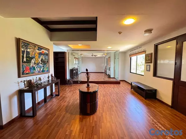casas - vendo casa en los Ríos de tres niveles 4 habitaciones 5 parqueos jacuzzi  13