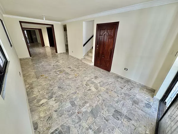 casas - Casa en Alquiler LOS CACICAZGOS  5
