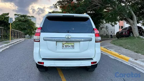 jeepetas y camionetas - Toyota land cruicer prado txl 2014 3