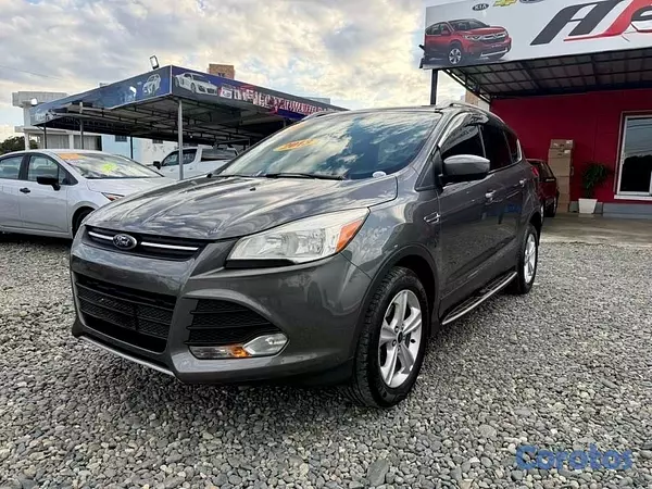 jeepetas y camionetas - Ford Escape SE 2013
 3