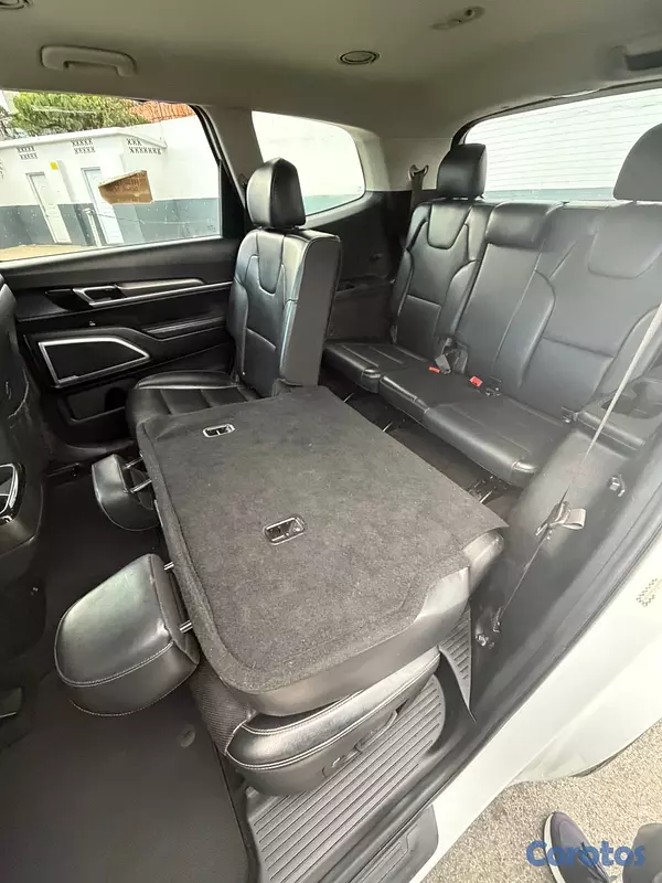 jeepetas y camionetas - Kia Telluride LX 2020 8