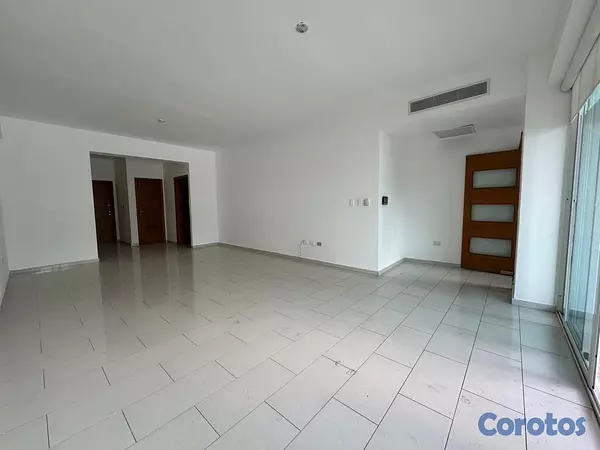 apartamentos - vendo oportunidad urbanización real tres habitaciones 2.5 baños parqueo balcón  4