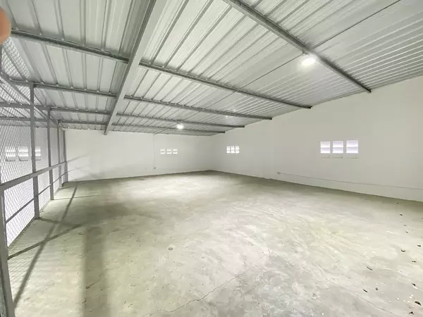 oficinas y locales comerciales - Nave céntrica en Venta  9