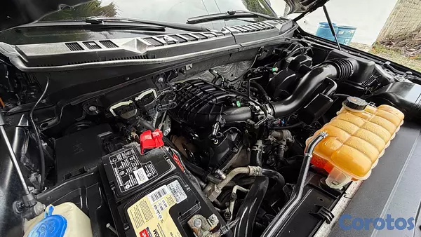 jeepetas y camionetas - Ford F150 XLT 2016 tracción trasera 4X4 Doble cabi 14