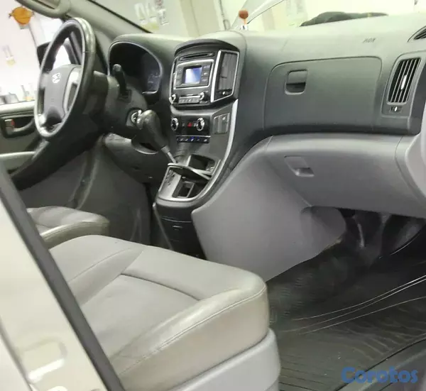otros vehiculos - HYUNDAI GRAND STAREX 2020 GRIS 9