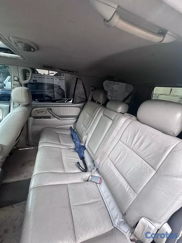 jeepetas y camionetas - Toyota Sequoia 2001 12