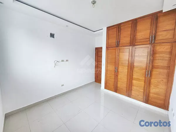 casas - CASA CON PATIO PROYECTO CERRADO EMPORIUM DORADO SA 7