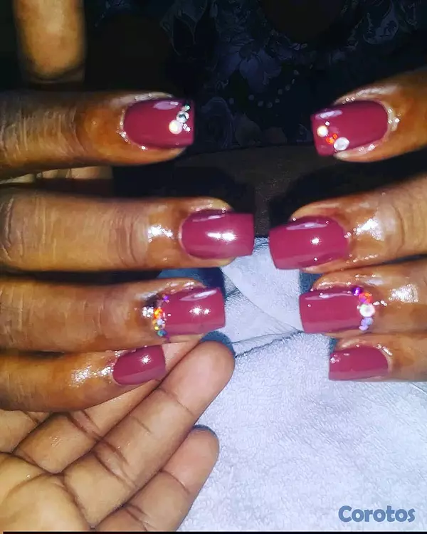 servicios profesionales - stilista , trenzadora manicurista  12