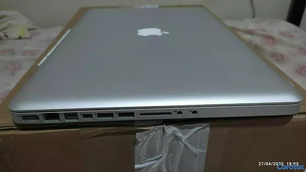 computadoras y laptops - Macbook Pro 2011 --- 15" Pulgadas 7