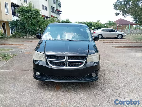 jeepetas y camionetas - DODGE cARAVAN 2012 SXT 4