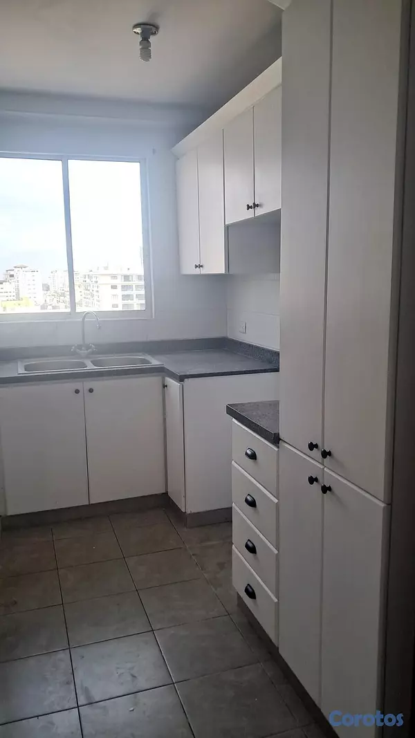 apartamentos - Vendo apt en Evaristo Morales de 3 hab y 3 parqueo 7