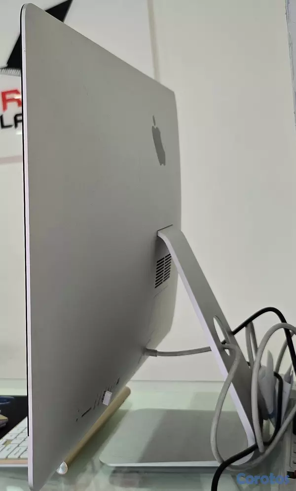computadoras y laptops - Apple imac 4K 21 Pulg Core i5 Ram 8gb Disco 256gb solido año 2017 3