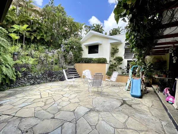 casas - Casa en Venta en Los Ríos, Grandes Espacios, patio y Jardín 10
