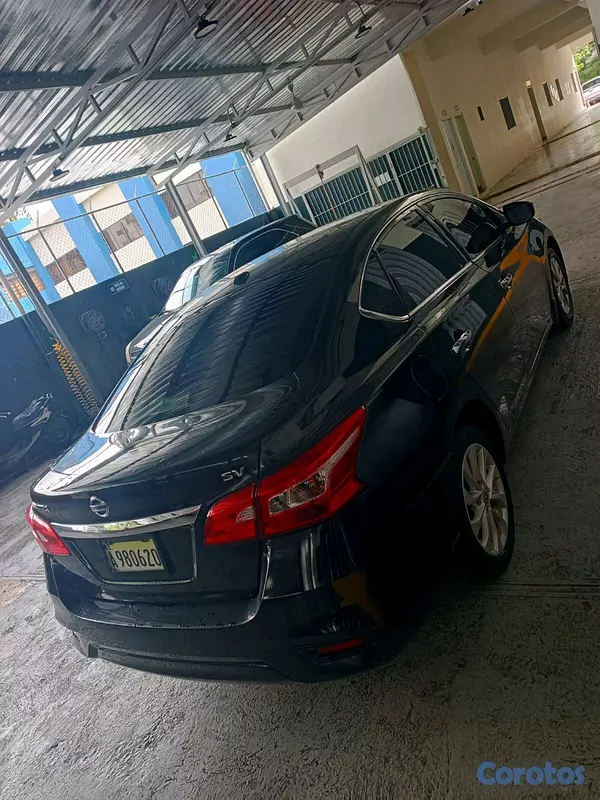 carros - Nissan Sentra 2018 como nuevo Nuevo poco uso  3
