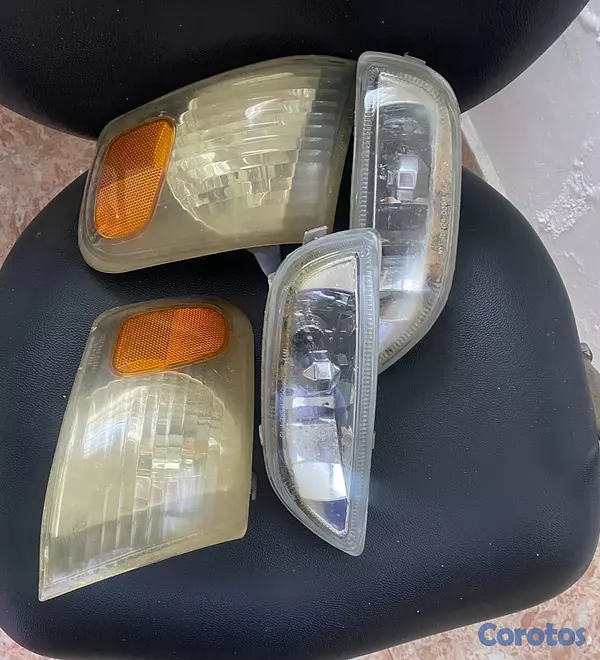 accesorios para vehiculos - venta de Pantallas y bocina  3