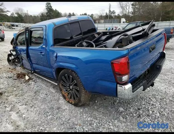 repuestos - 🚗 Pantalla/Luz Delantera Usada para Toyota Tundra  2