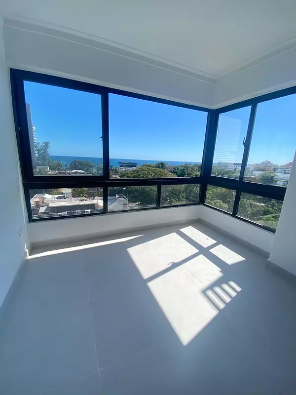 apartamentos - Apartamento en Venta
•ZONA UNIVERSITARIA
Piso 6: Bloque C .2 hab. USD180,000 9