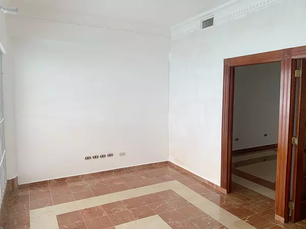oficinas y locales comerciales - local en Bella vista  7