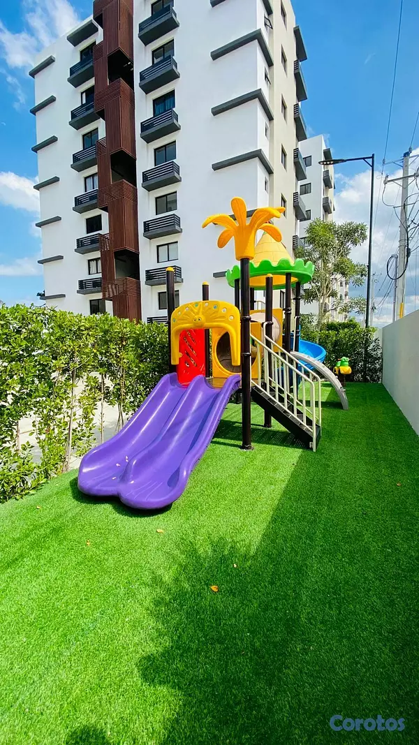 apartamentos - Amplio Apartamento en Venta, 5to Piso, Torre Real, 3