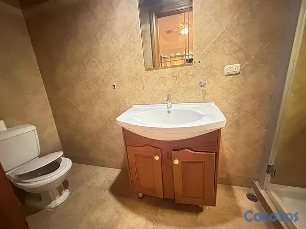 casas vacacionales y villas - VILLA EN METRO COUNTRY CLUB, JUAN DOLIO DE 4 HABITACIONES 6
