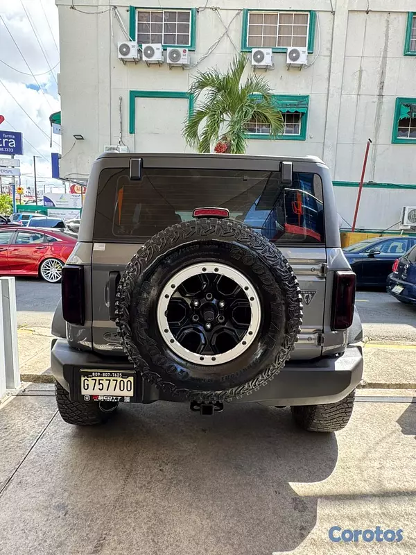 jeepetas y camionetas - FORD BRONCO 2022 SOLO 21 MIL MILLAS  3