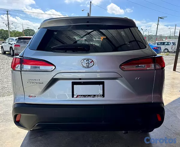 jeepetas y camionetas - Toyota Corolla Cross LE 2022
 6