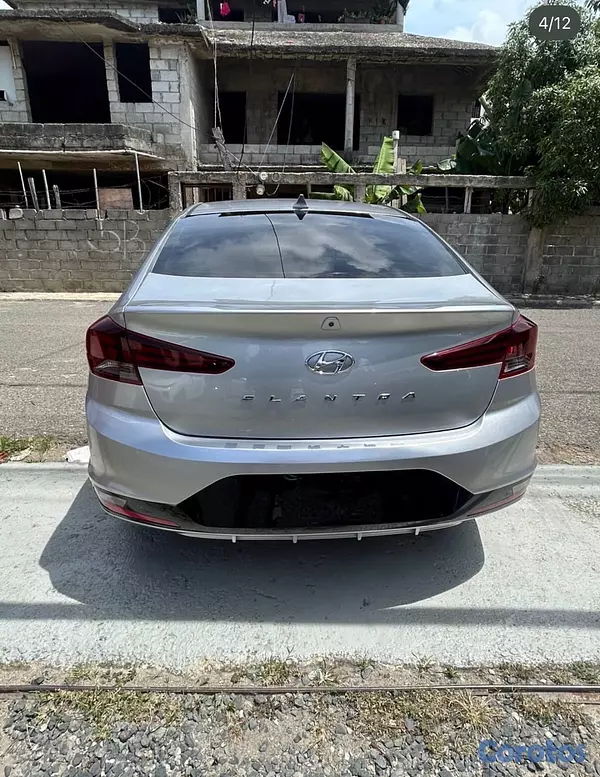 carros - Hyundai Elantra SEL 2020 4