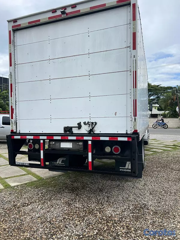 jeepetas y camionetas - Camion Freightliner  4