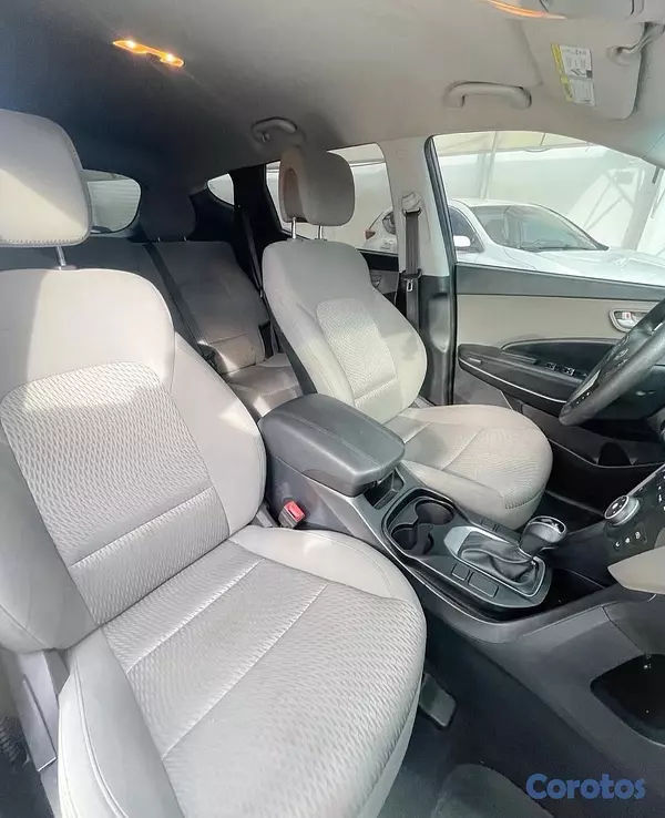 jeepetas y camionetas - Hyundai Santa Fe Sport 2017 4x4 – Clean Carfax 10