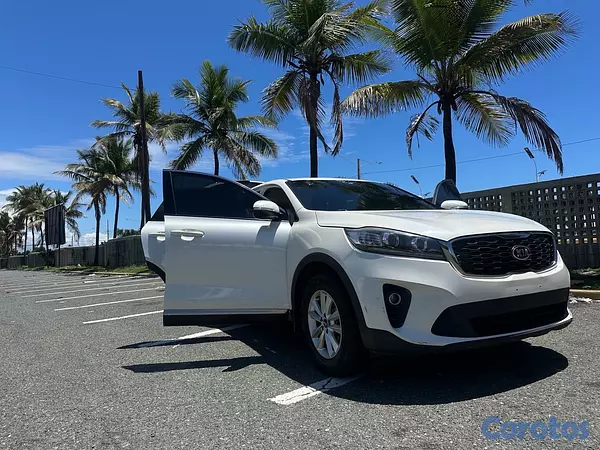 jeepetas y camionetas - Kia Sorento LX 2020 – ¡Excelentes condiciones!  10