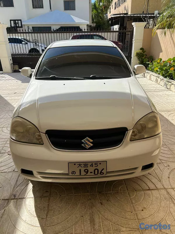 carros - Vendo Suzuki Forenza Negociable  18