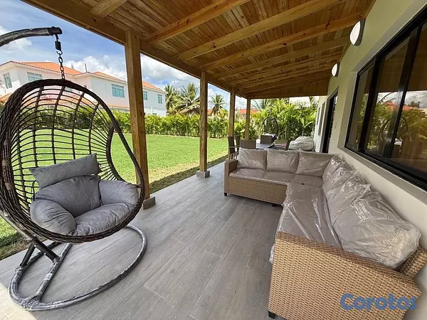 casas vacacionales y villas - Villa nueva a estrenar en Juan Dolio  14