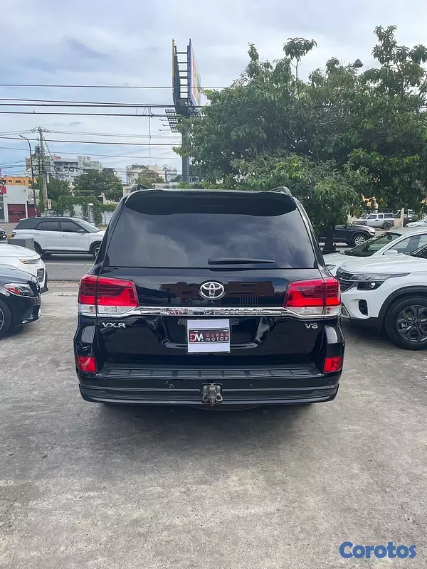 jeepetas y camionetas - Toyota Land Cruiser VXR 2019 8