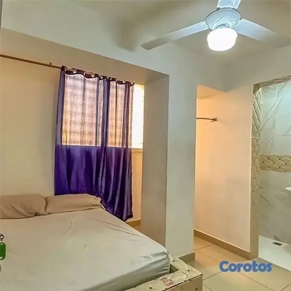 oficinas y locales comerciales - Se vende hotel con 13 locales en el Distrito Nacional zona colonial 76 hab  5