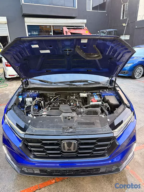 jeepetas y camionetas - la más nueva Honda Crv Lx 2024🇺🇸
 Clean Car fax , 92,000 millas  7