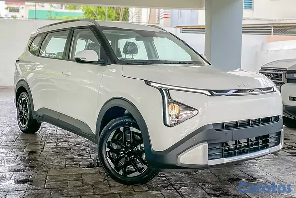 jeepetas y camionetas - Kia Carens 2026 3