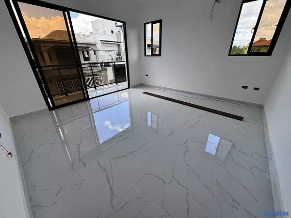 apartamentos - venta de casa de lujo con piscina y 4 habitaciones en la autopista de san isidro 8