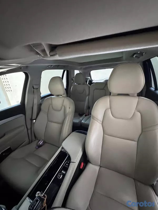 jeepetas y camionetas - Volvo cx 90 Momentum2018 Precio negociable. En San 10